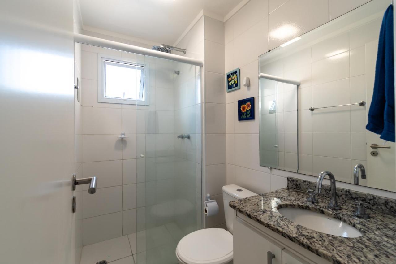 Apartment Enseada No A 650m Da Com Piscina