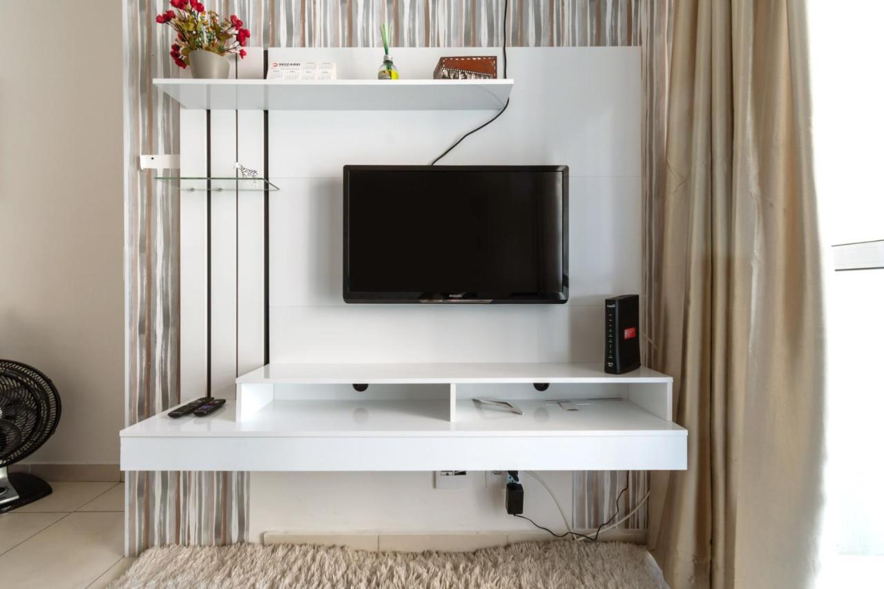 Apartamento Enseada No A 650m Da Com Piscina *